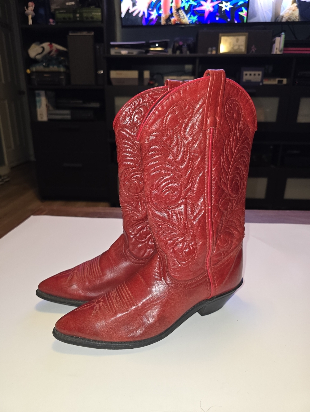 Vintage Acme Red Cowboy Boots Sz 7 - Made In The USA